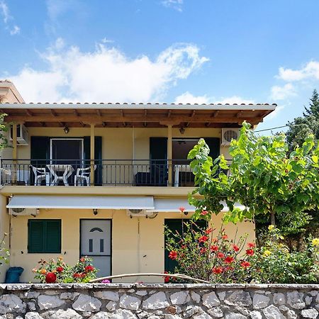 Vardia Studio B Mikros Gialos Exterior photo