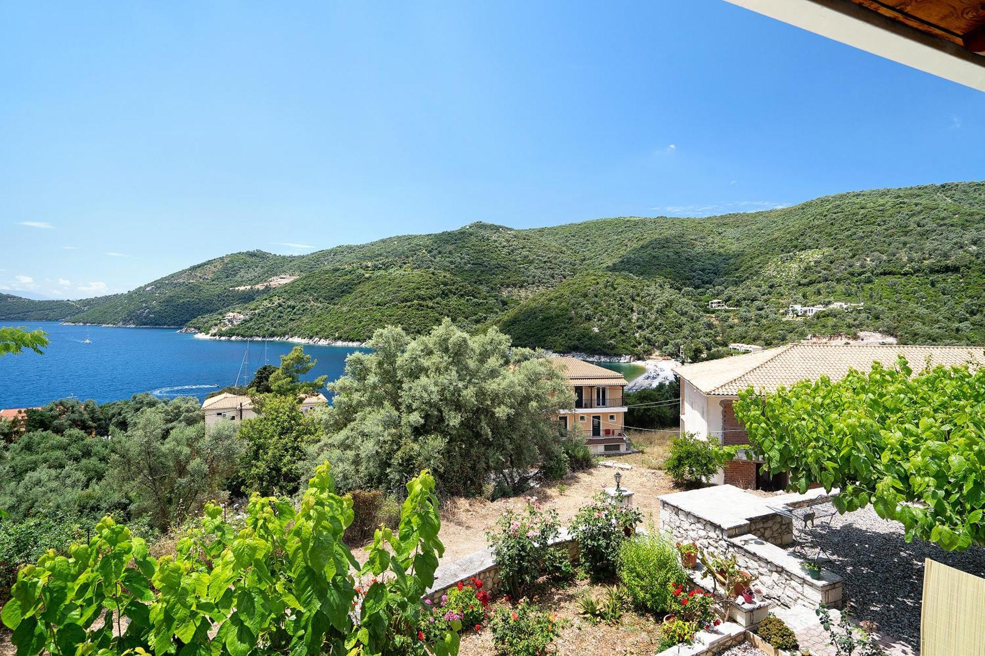 Vardia Studio B Mikros Gialos Exterior photo